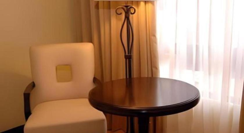 Planta Centro Bacolod Hotel & Residences מראה חיצוני תמונה