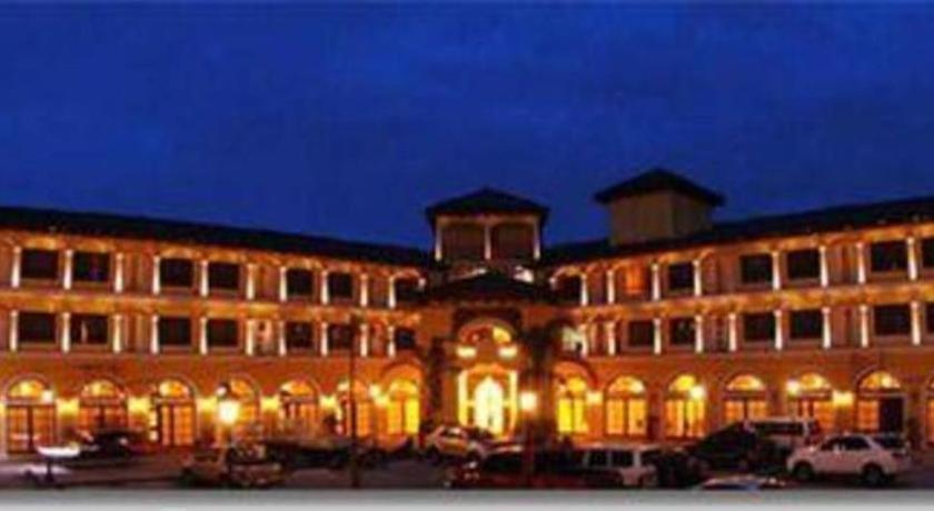 Planta Centro Bacolod Hotel & Residences מראה חיצוני תמונה