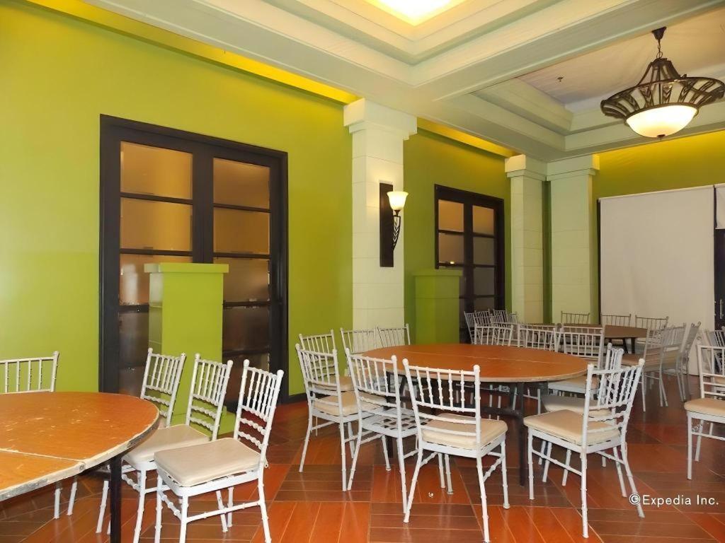 Planta Centro Bacolod Hotel & Residences מראה חיצוני תמונה